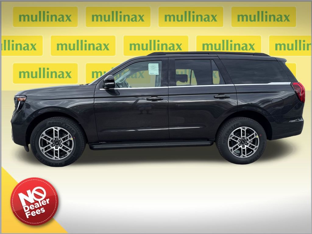 New 2026 Ford Expedition Active RWD image 2