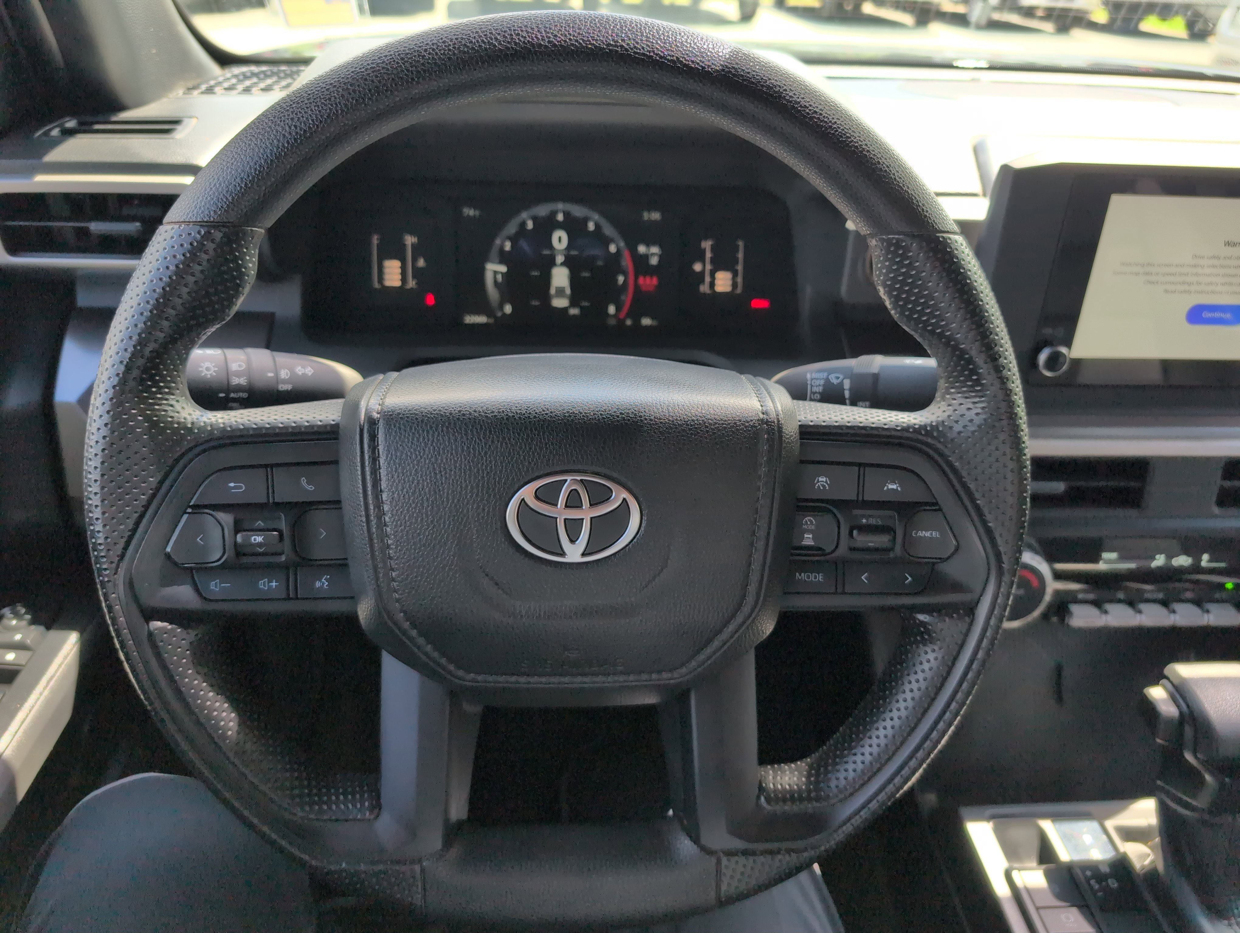 Used 2024 Toyota Tacoma SR5 AWD/4WD image 20