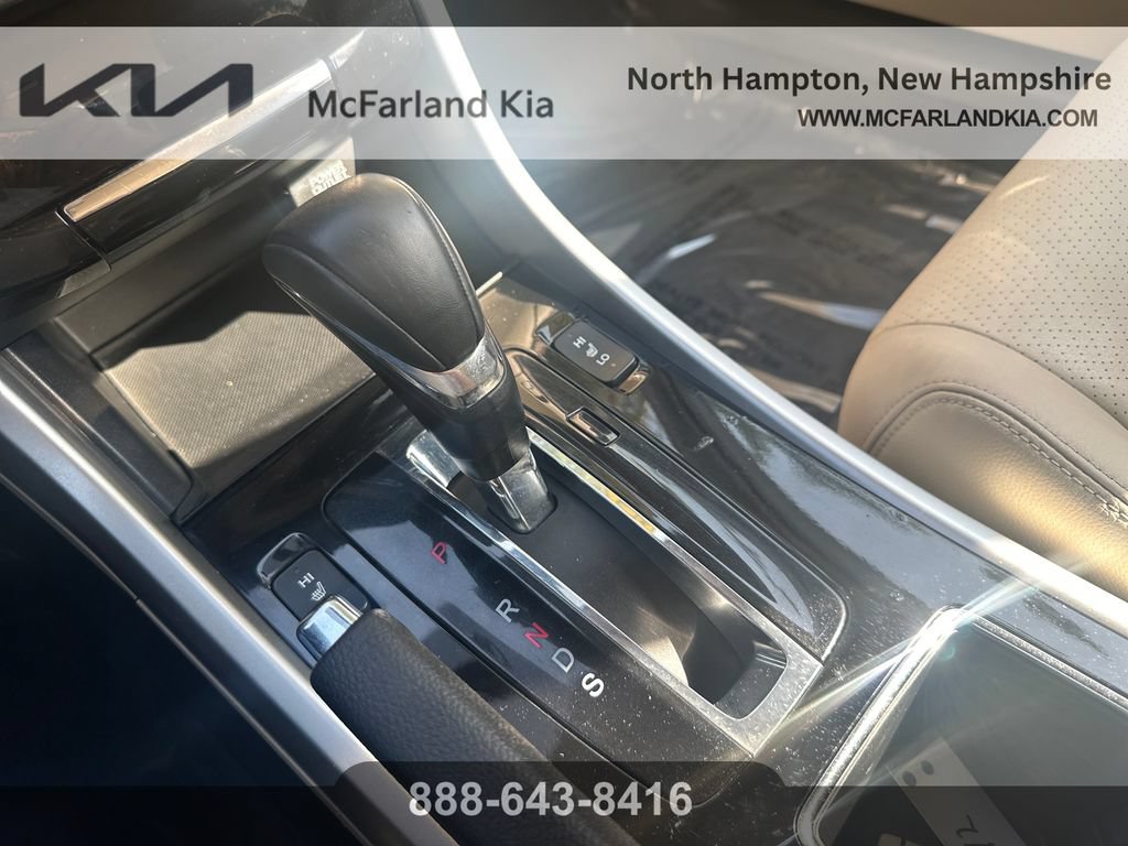 Used 2016 Honda Accord Touring image 25