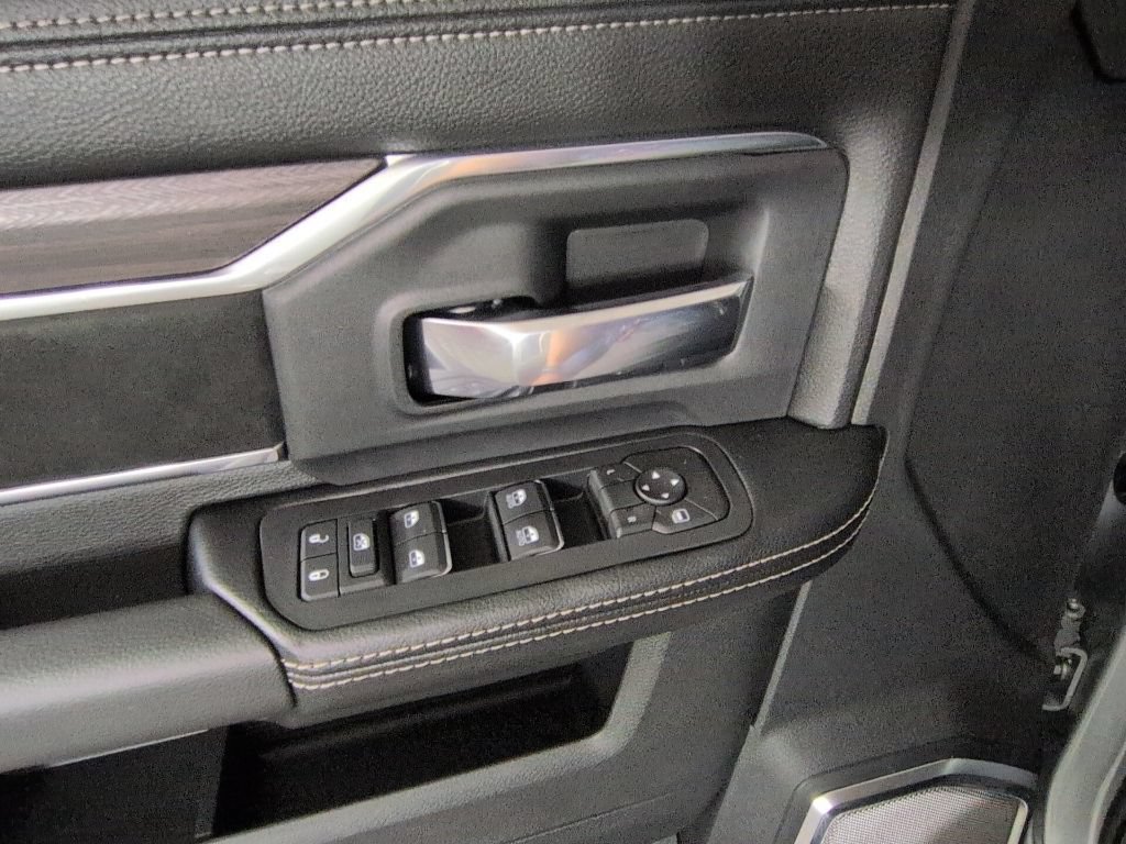 New 2026 RAM 5500 Tradesman AWD/4WD image 20
