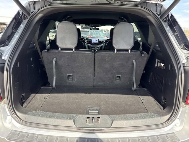 Used 2020 Ford Explorer XLT w/ Equipment Group 202A image 7