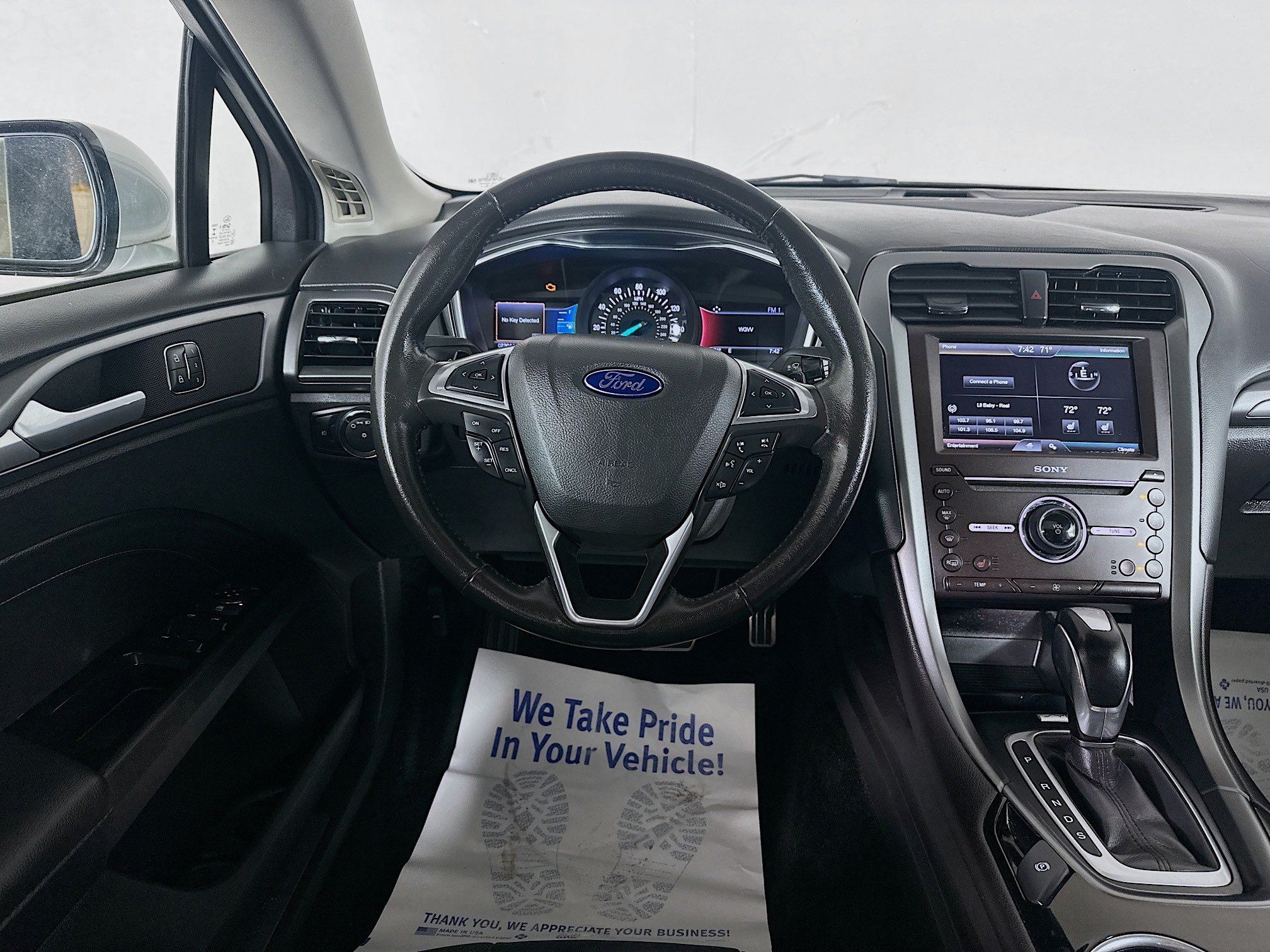 Used 2016 Ford Fusion Titanium FWD image 21