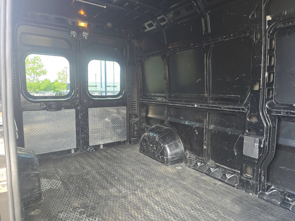 Used 2018 RAM ProMaster 3500 w/ Premium Appearance Group FWD image 12