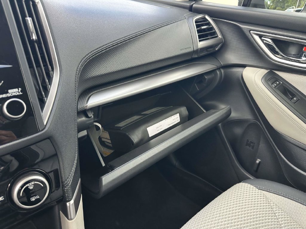 Certified 2023 Subaru Forester Premium AWD/4WD image 17