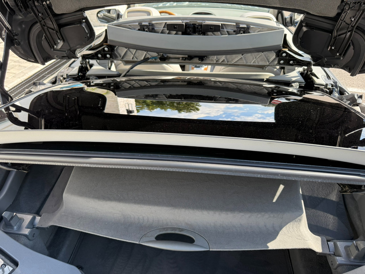 Used 2012 Mercedes-Benz SL 550 image 23