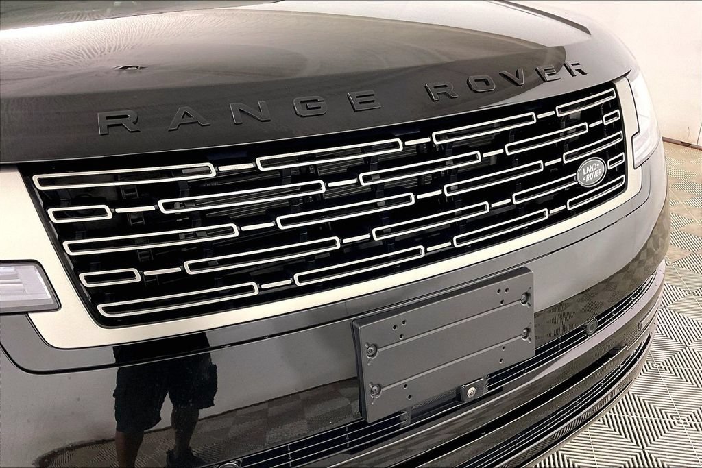 Used 2025 Land Rover Range Rover SE AWD/4WD image 29