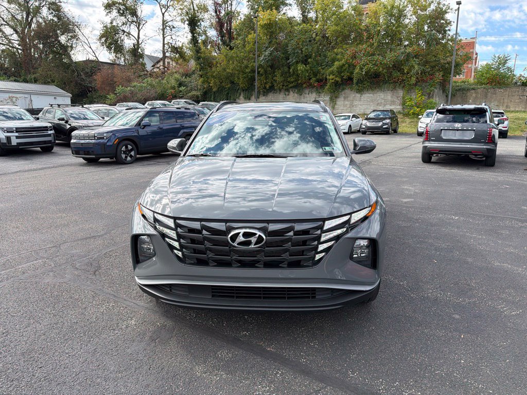 Used 2024 Hyundai Tucson SEL w/ Convenience Package AWD/4WD image 2