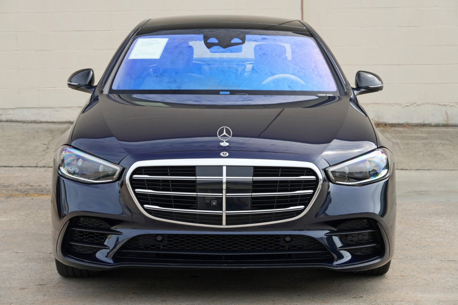 Used 2022 Mercedes-Benz S 580 4MATIC Sedan w/ AMG Line Package image 59
