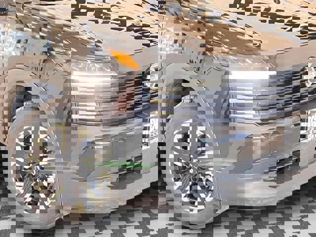 Used 2025 Nissan Kicks SV image 26