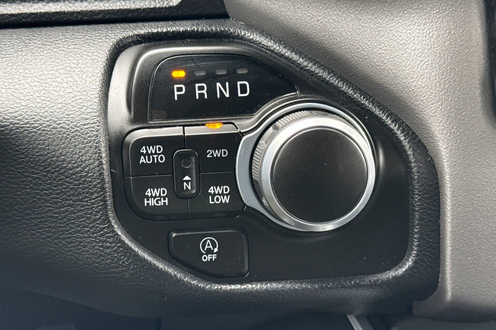 Used 2022 RAM 1500 Big Horn AWD/4WD image 23