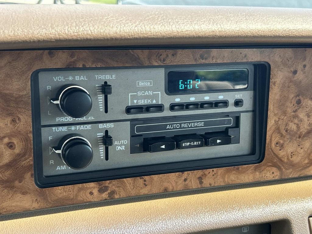 Used 1993 Chevrolet Caprice Classic RWD image 31