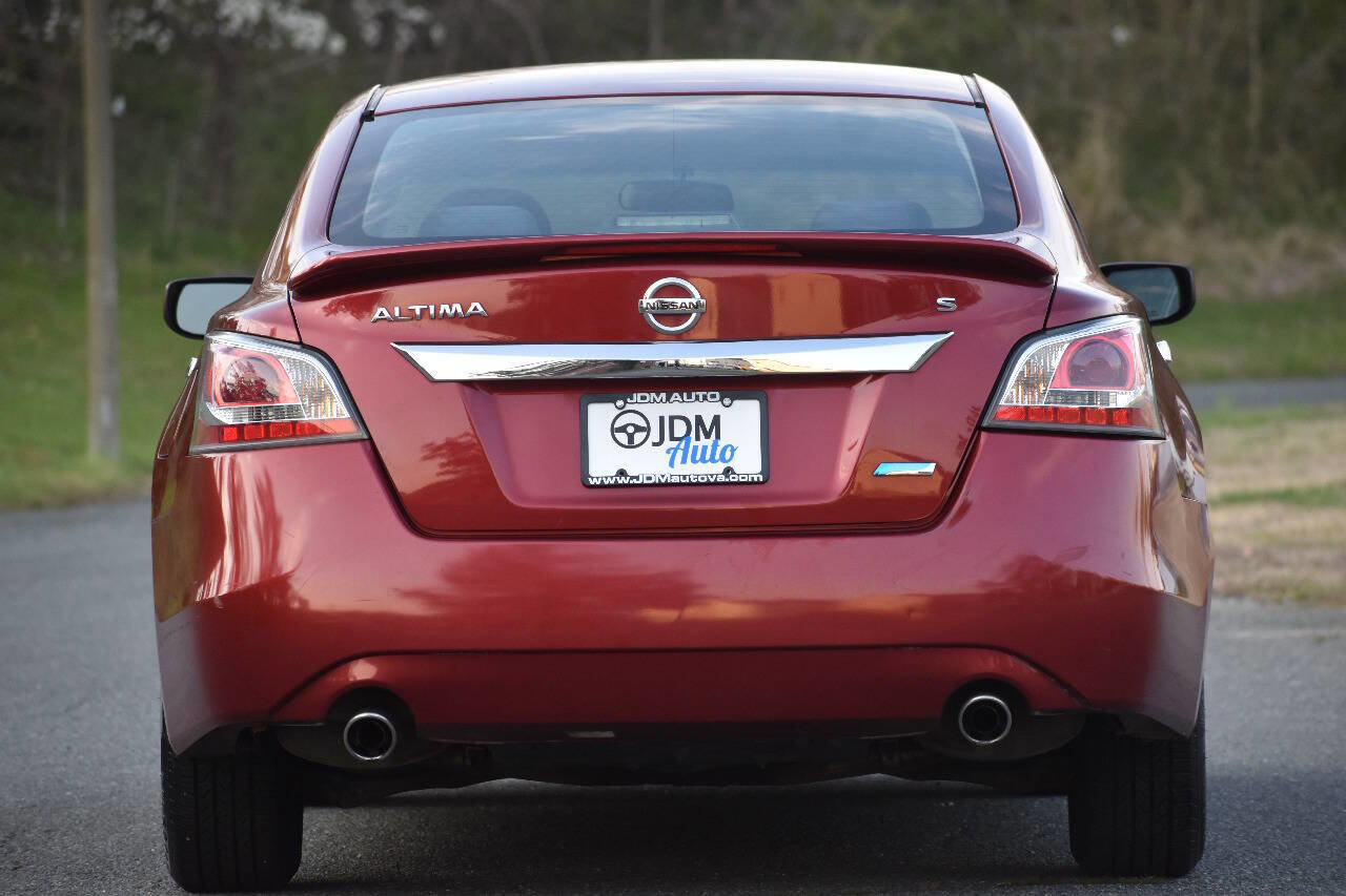 Used 2014 Nissan Altima 2.5 S w/ Sport Value Package image 6