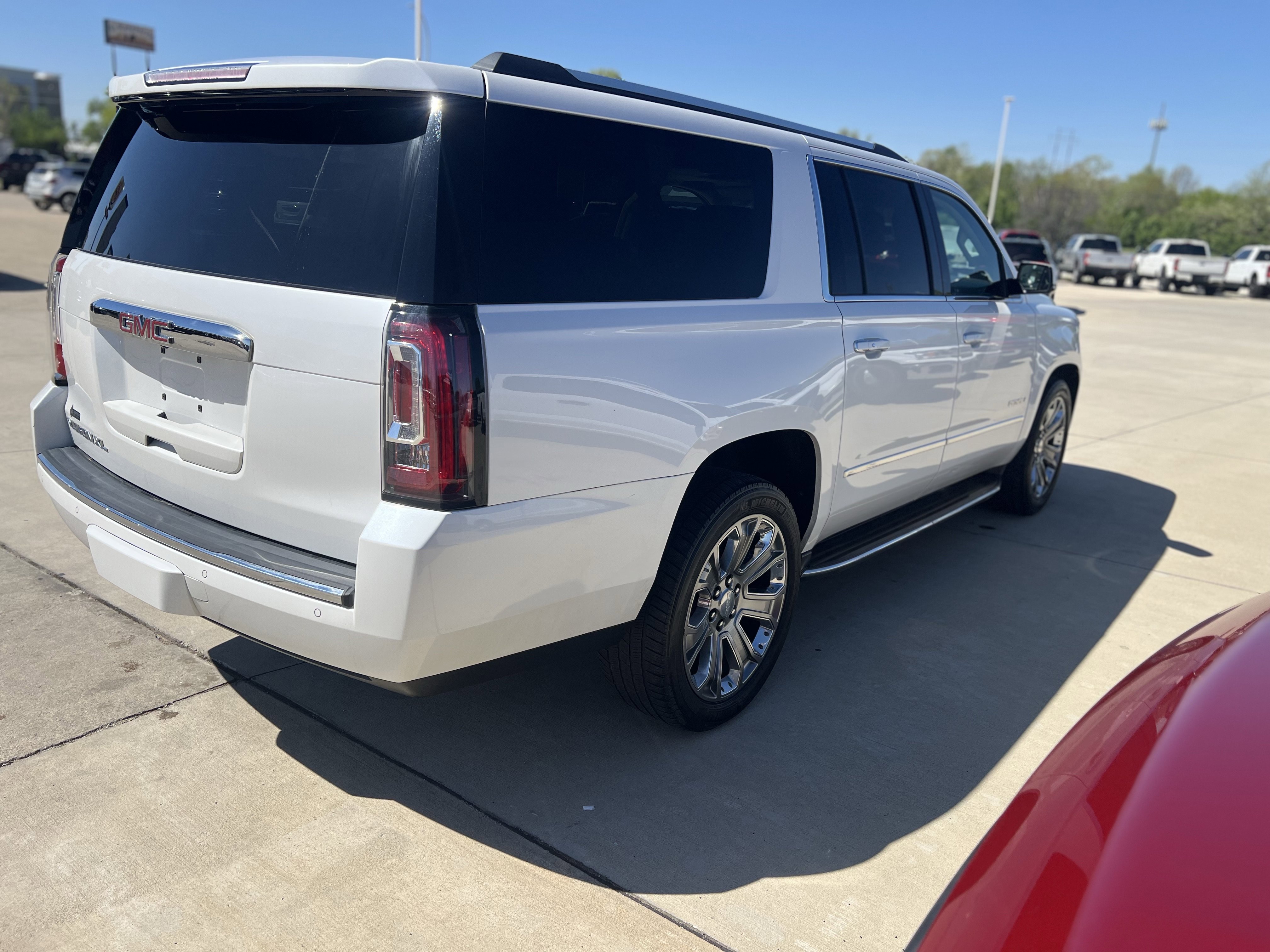 Used 2016 GMC Yukon XL Denali w/ Open Road Package image 8