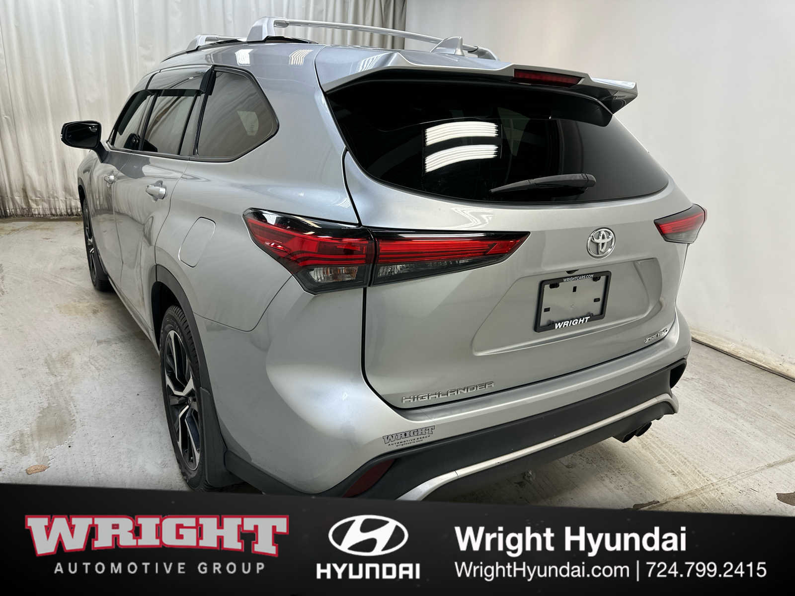 Used 2022 Toyota Highlander XSE image 4