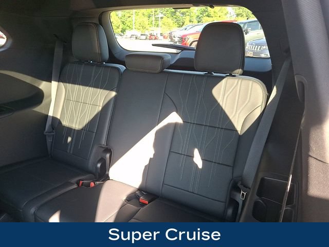 Used 2025 Buick Enclave Avenir w/ Super Cruise Package AWD/4WD image 22