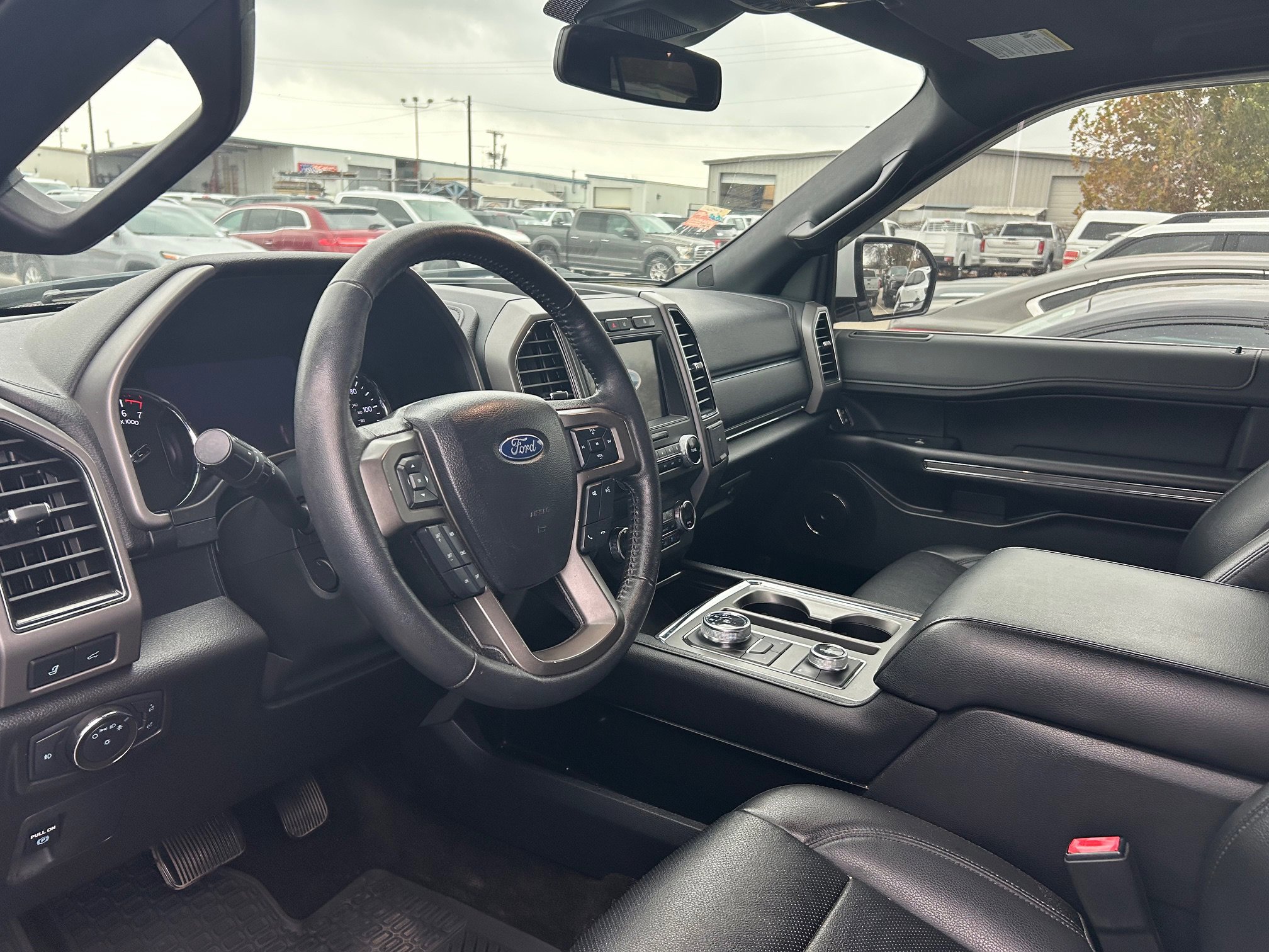 Used 2020 Ford Expedition XLT w/ Equipment Group 202A image 13