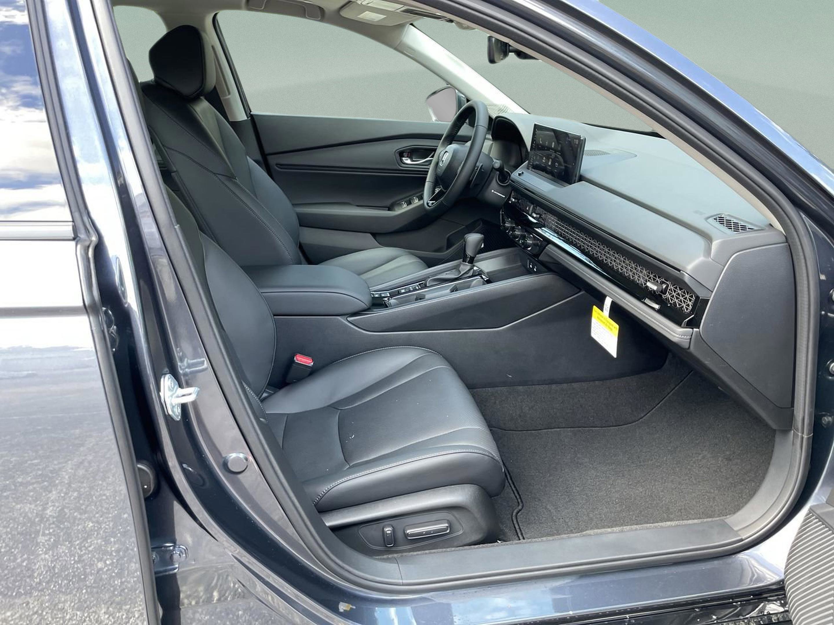 New 2025 Honda Accord EX-L image 18