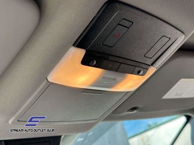 Used 2024 Nissan Rogue SV image 35