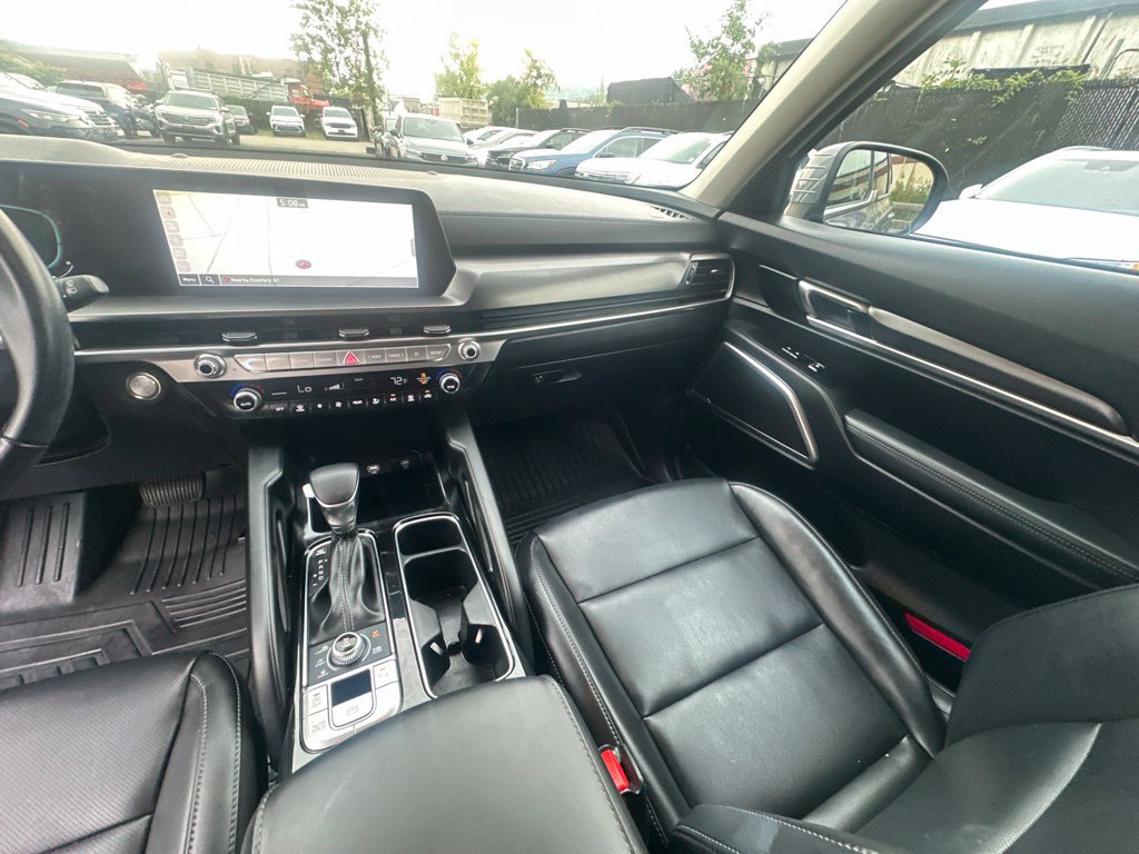 Used 2024 Kia Telluride LX AWD/4WD image 29