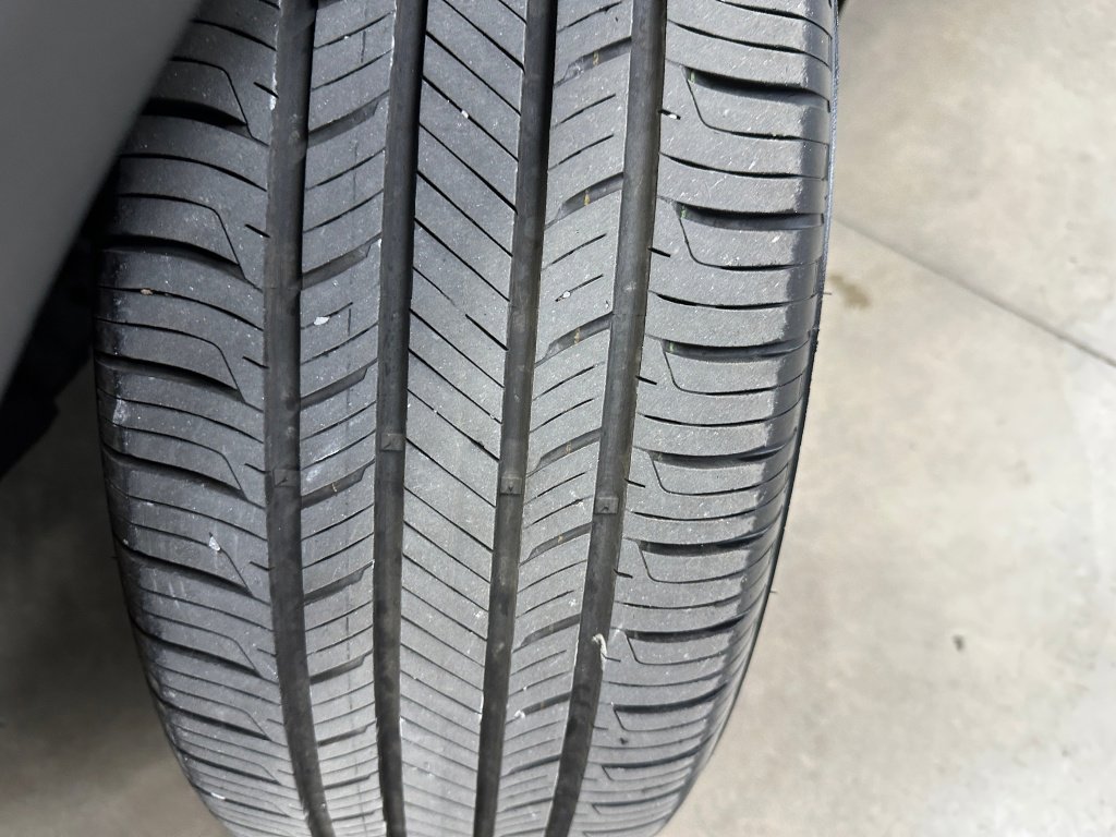 Used 2023 Buick Encore GX Essence w/ Experience Buick Package image 38