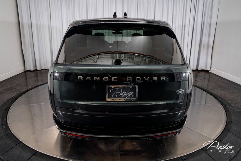 Used 2023 Land Rover Range Rover SE image 11
