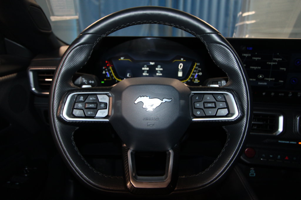 Used 2025 Ford Mustang GT Premium RWD image 13