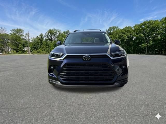 Used 2026 Toyota Grand Highlander AWD Hybrid image 3