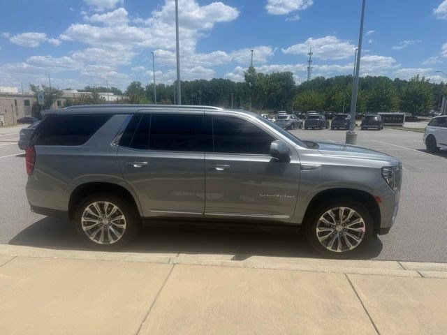 Used 2024 GMC Yukon Denali w/ Denali Reserve Package AWD/4WD image 5