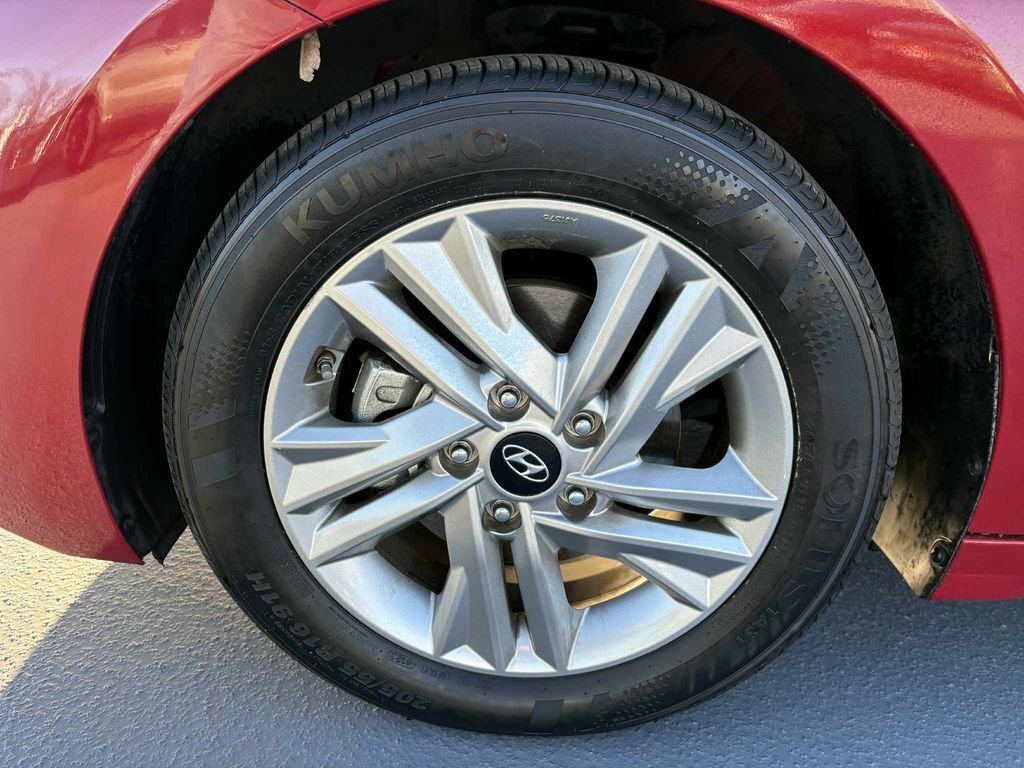 Used 2020 Hyundai Elantra SEL image 4