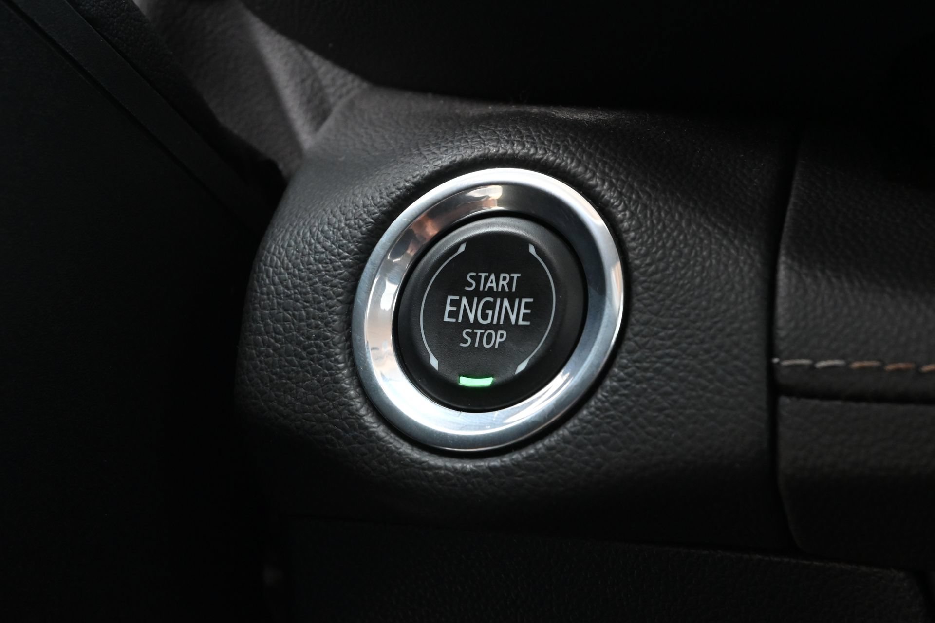 Used 2023 Buick Envision Essence FWD image 16