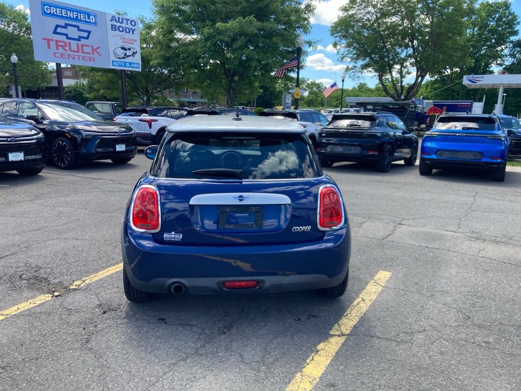 Used 2015 MINI Cooper 2-Door Hardtop FWD image 18