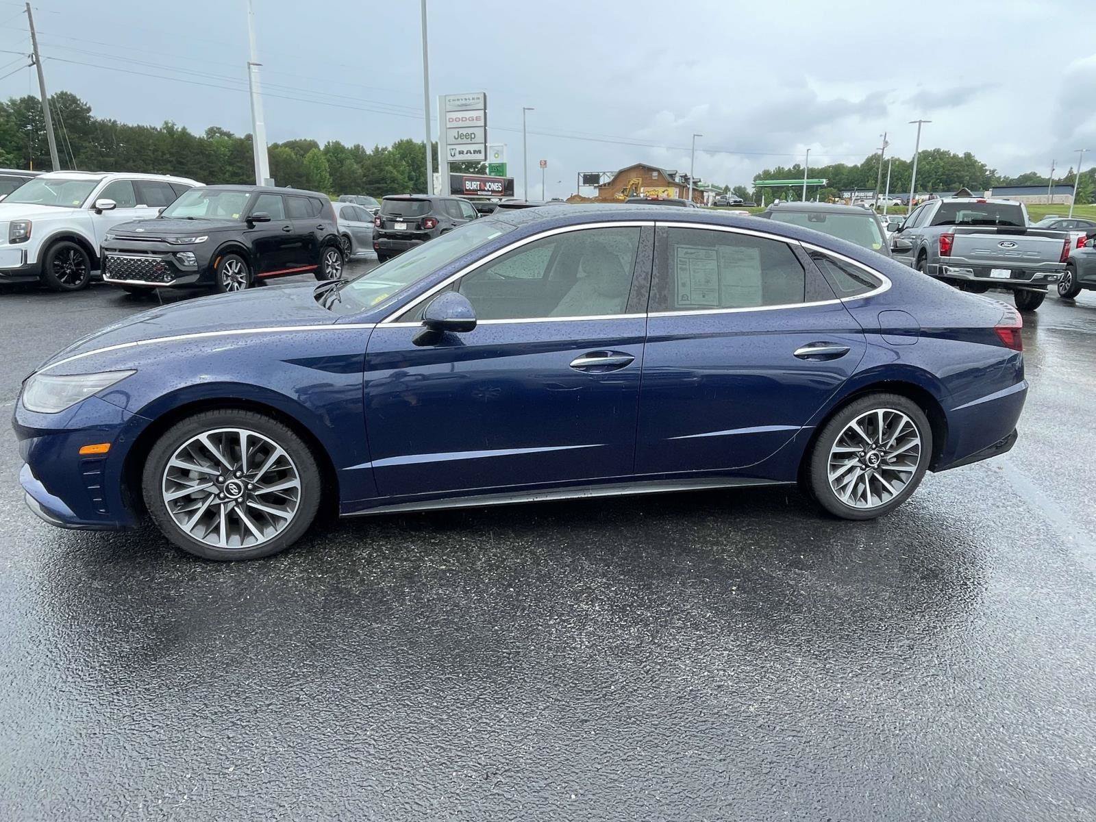 Used 2022 Hyundai Sonata Limited FWD image 17