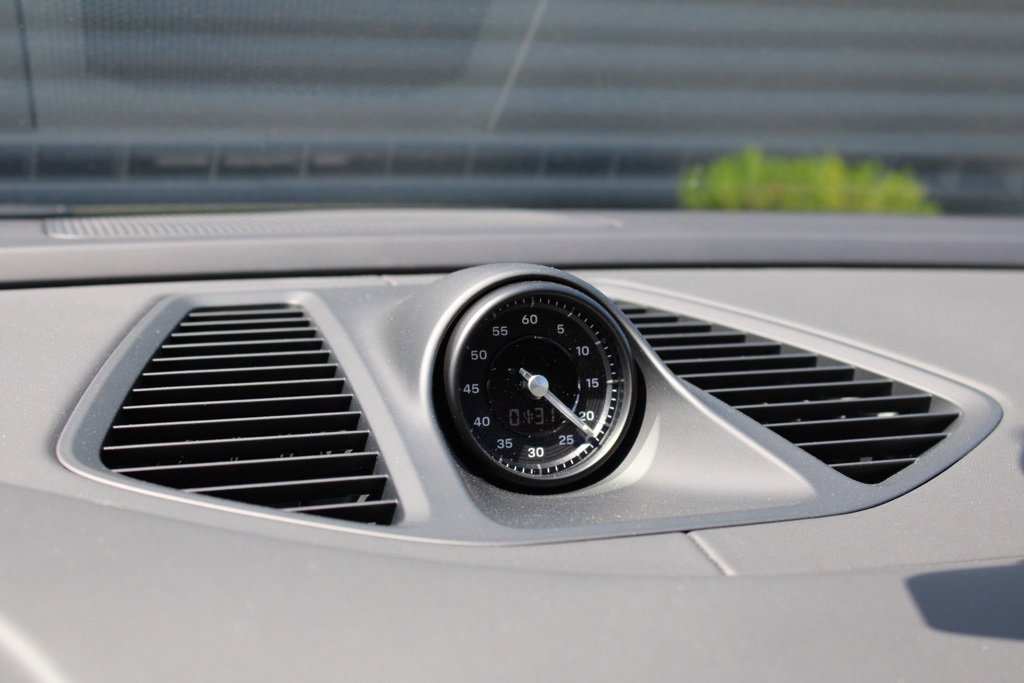 New 2024 Porsche Macan 4 Electric image 21