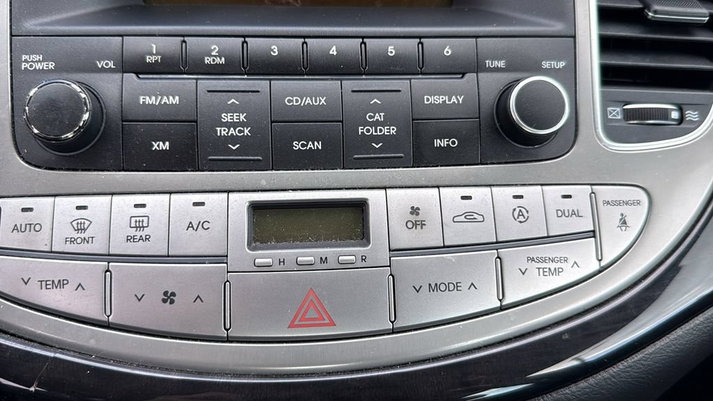Used 2014 Hyundai Genesis 3.8 RWD image 24