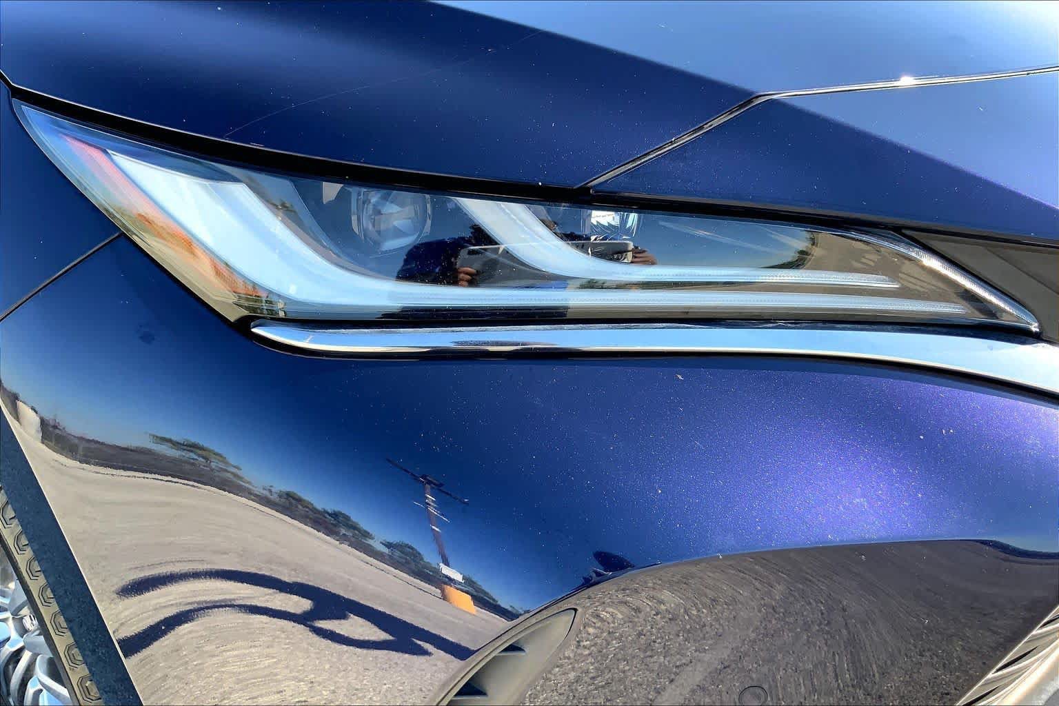 Used 2021 Toyota Venza Limited AWD/4WD image 27