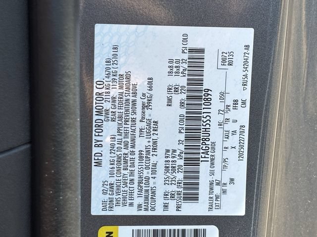 Used 2025 Ford Mustang Premium RWD image 34
