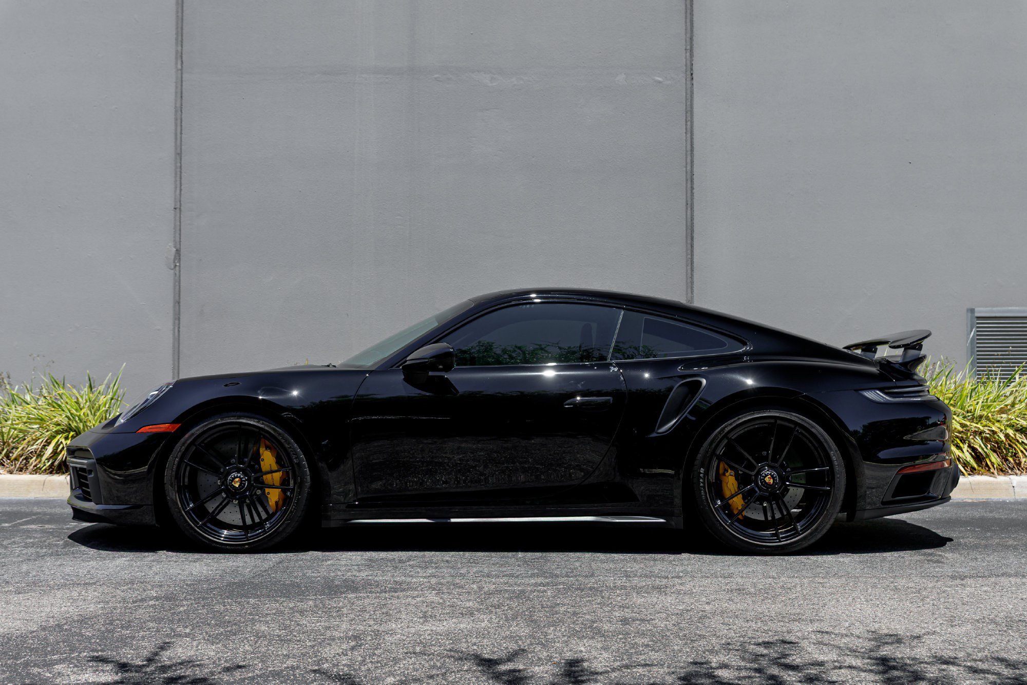 Used 2022 Porsche 911 Turbo S AWD/4WD image 2