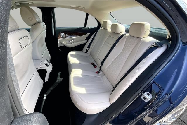 Used 2019 Mercedes-Benz E 300 4MATIC image 25