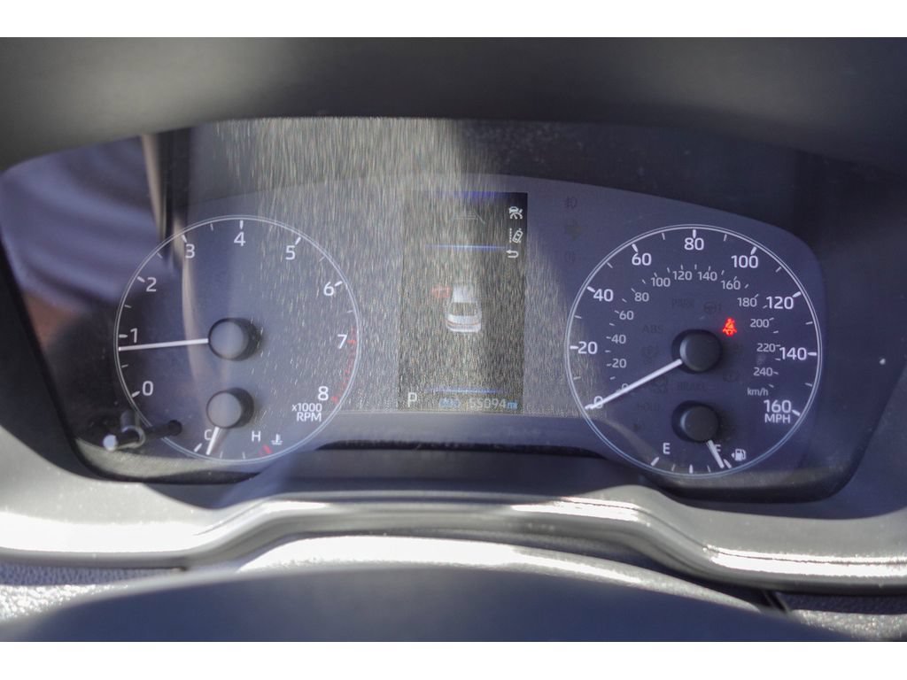 Used 2025 Toyota Corolla LE FWD image 17