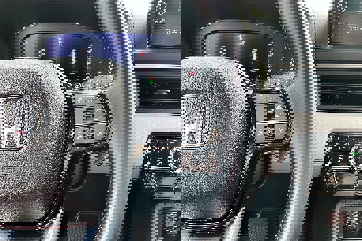 Used 2023 Honda Pilot Elite image 25