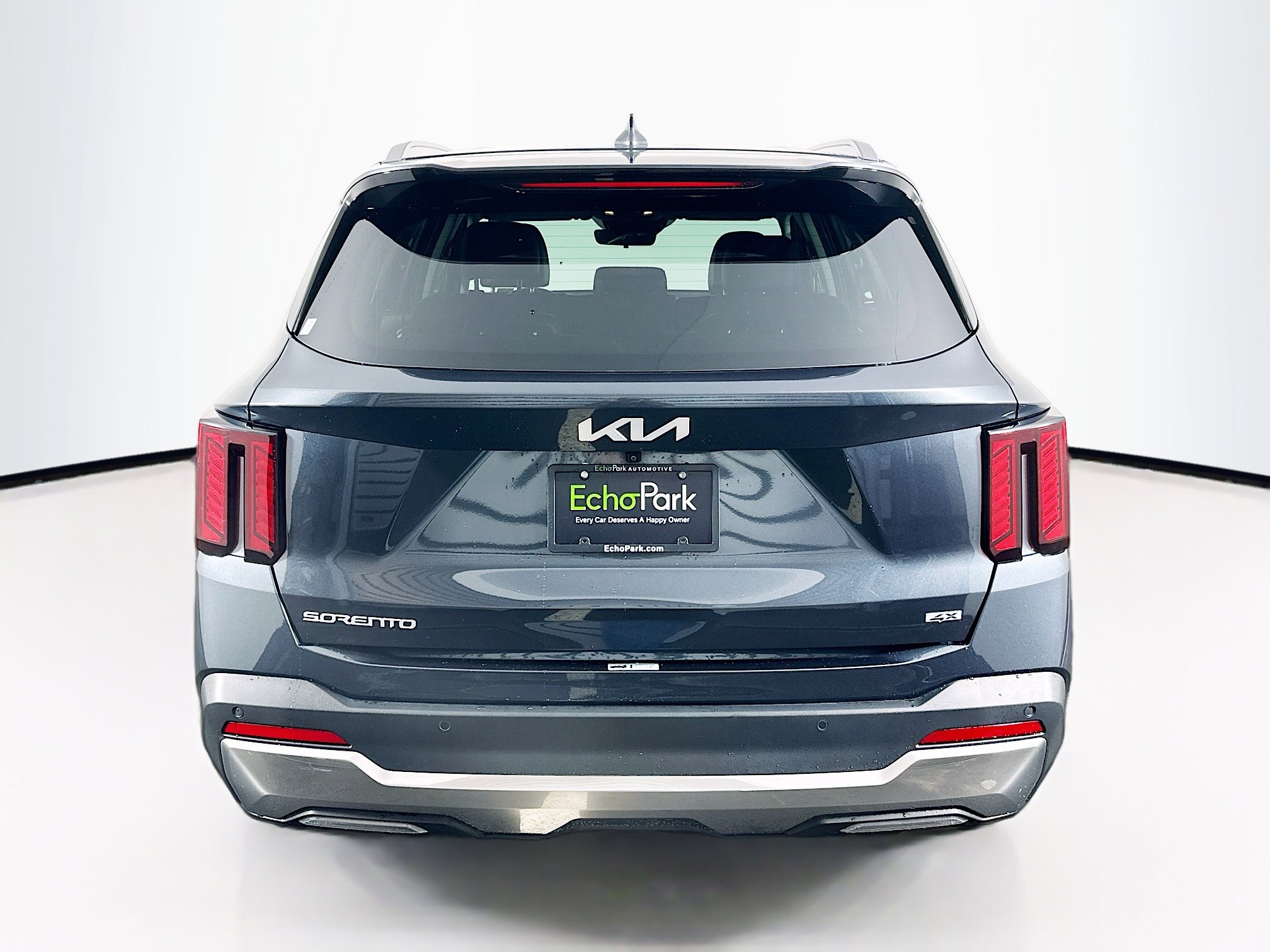 Used 2024 Kia Sorento S image 7