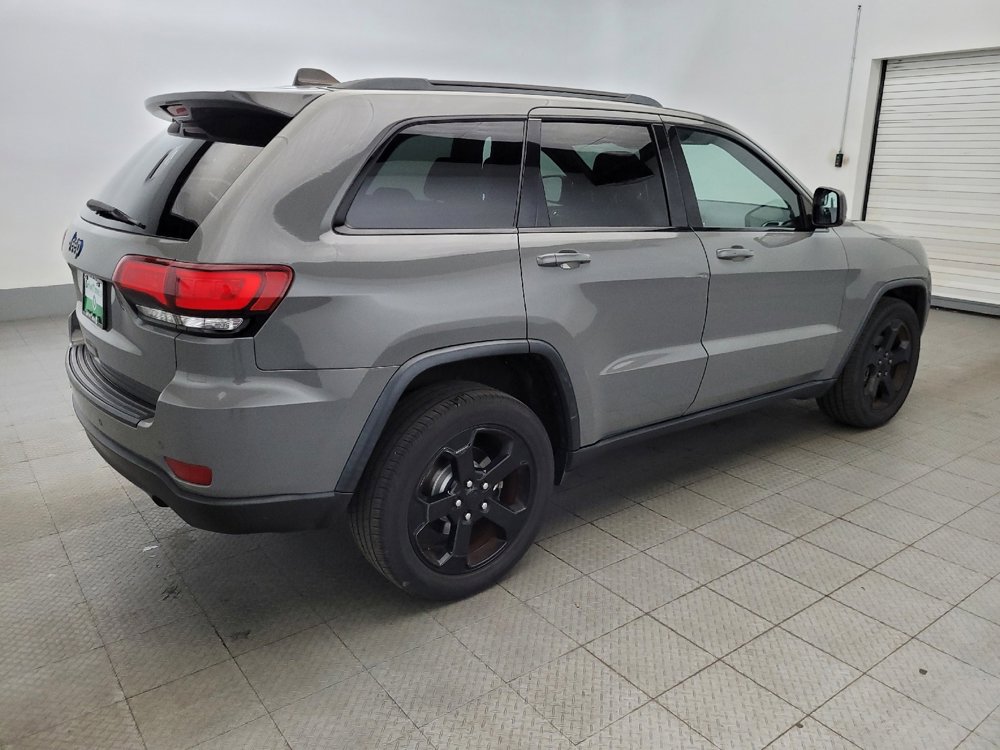 Used 2019 Jeep Grand Cherokee Laredo image 10