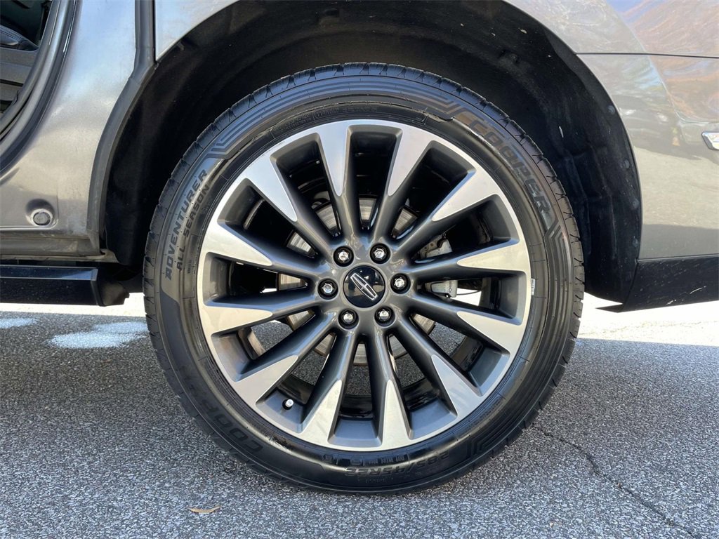 Used 2021 Lincoln Navigator L Reserve w/ Luxury Package image 10