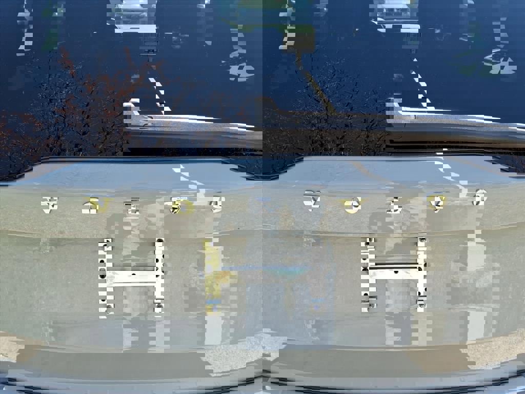 New 2025 Volvo XC90 B5 Plus w/ Protection Package Premier image 5