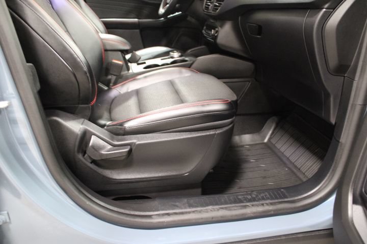 Used 2024 Ford Escape ST-Line w/ Tech Pack #1 AWD/4WD image 24
