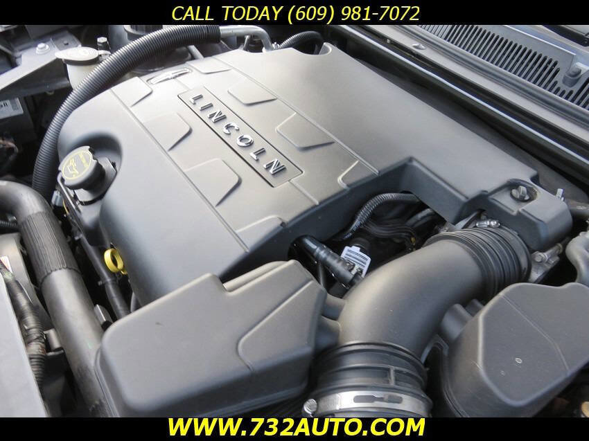 Used 2016 Lincoln MKS image 15