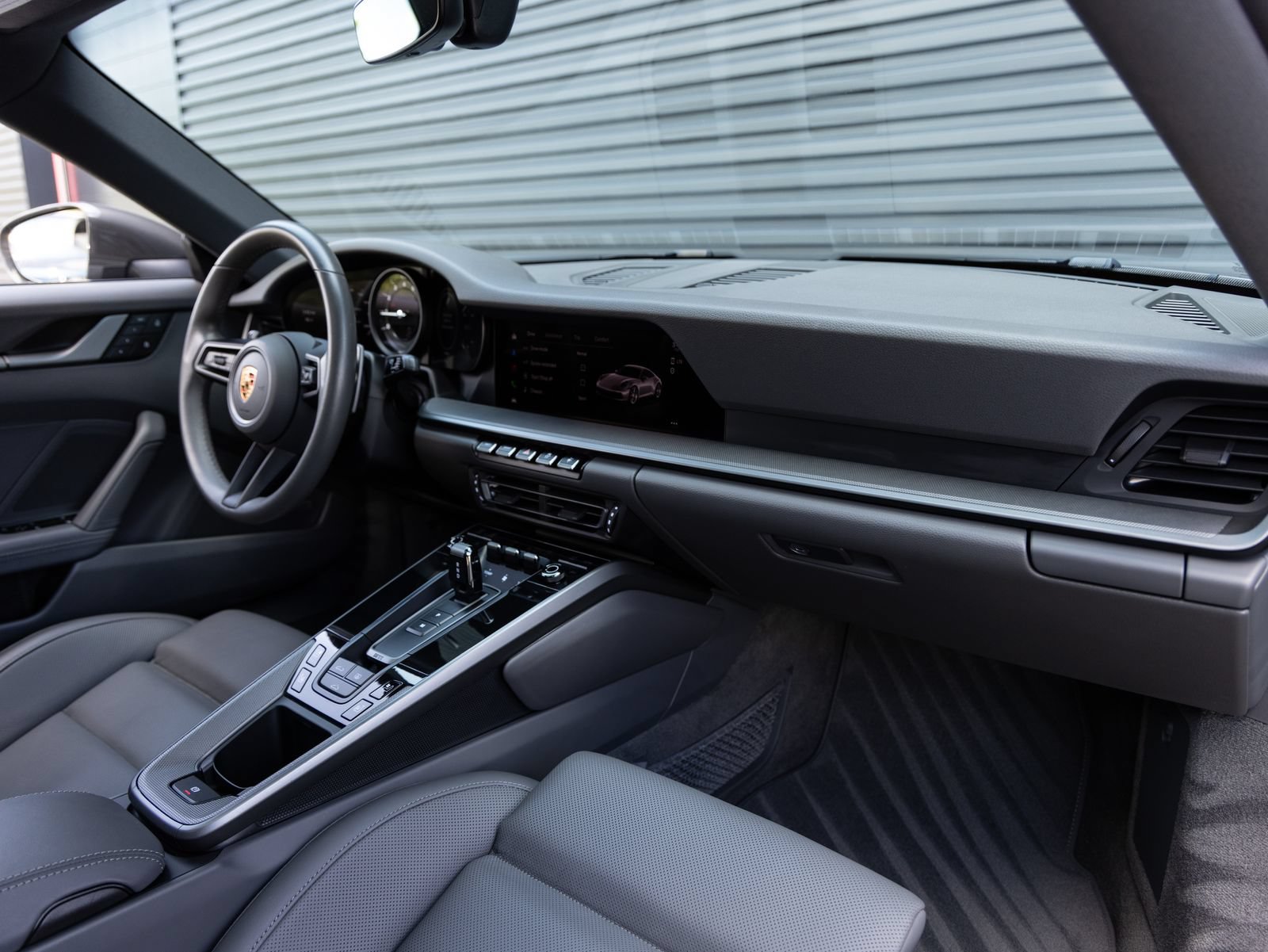Certified 2024 Porsche 911 Carrera w/ Premium Package RWD image 31