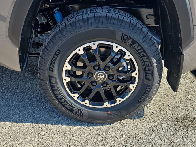 New 2026 Toyota Tundra SR5 AWD/4WD image 32