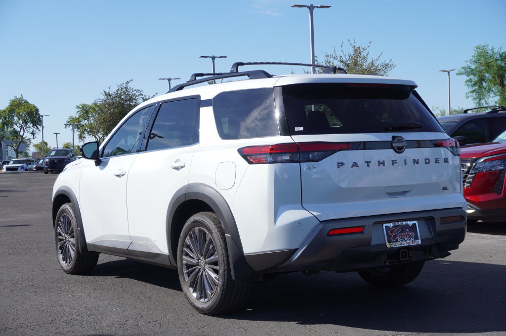 New 2026 Nissan Pathfinder SL FWD image 3
