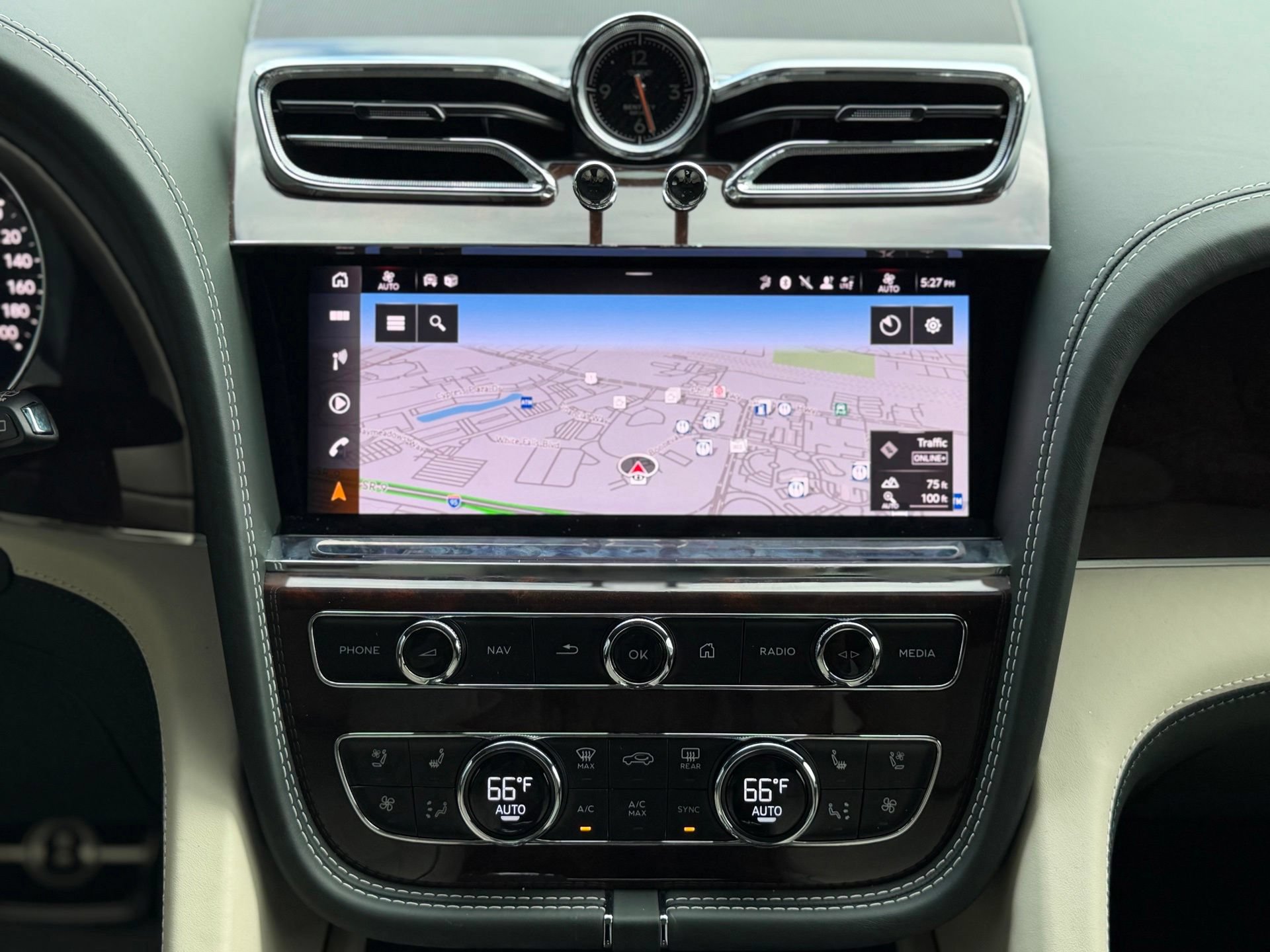 Certified 2024 Bentley Bentayga Extended Wheelbase AWD/4WD image 41